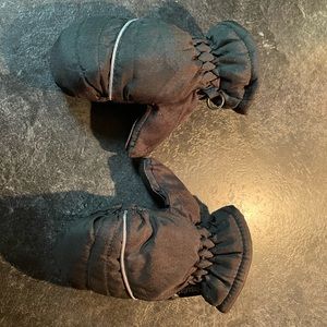 Infant Black Mittens